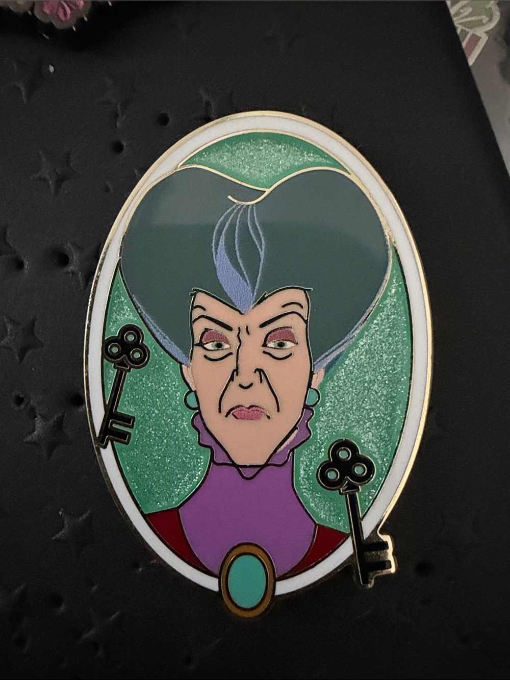 Loungefly Disney Lady Tremaine Portrait pin